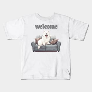 Greeting Samoyed Kids T-Shirt